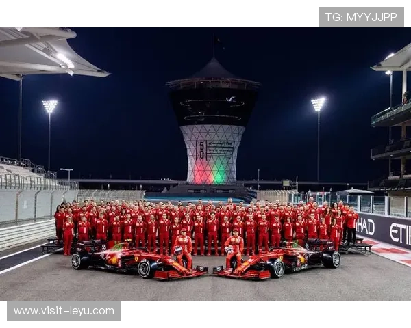 F1赛季精彩纷呈 各大车队角逐激烈 争夺世界冠军之路愈加扑朔迷离
