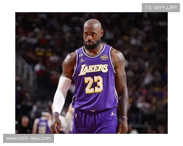 NBA最新动态：詹姆斯复出状态火热 新赛季球队排名大洗牌